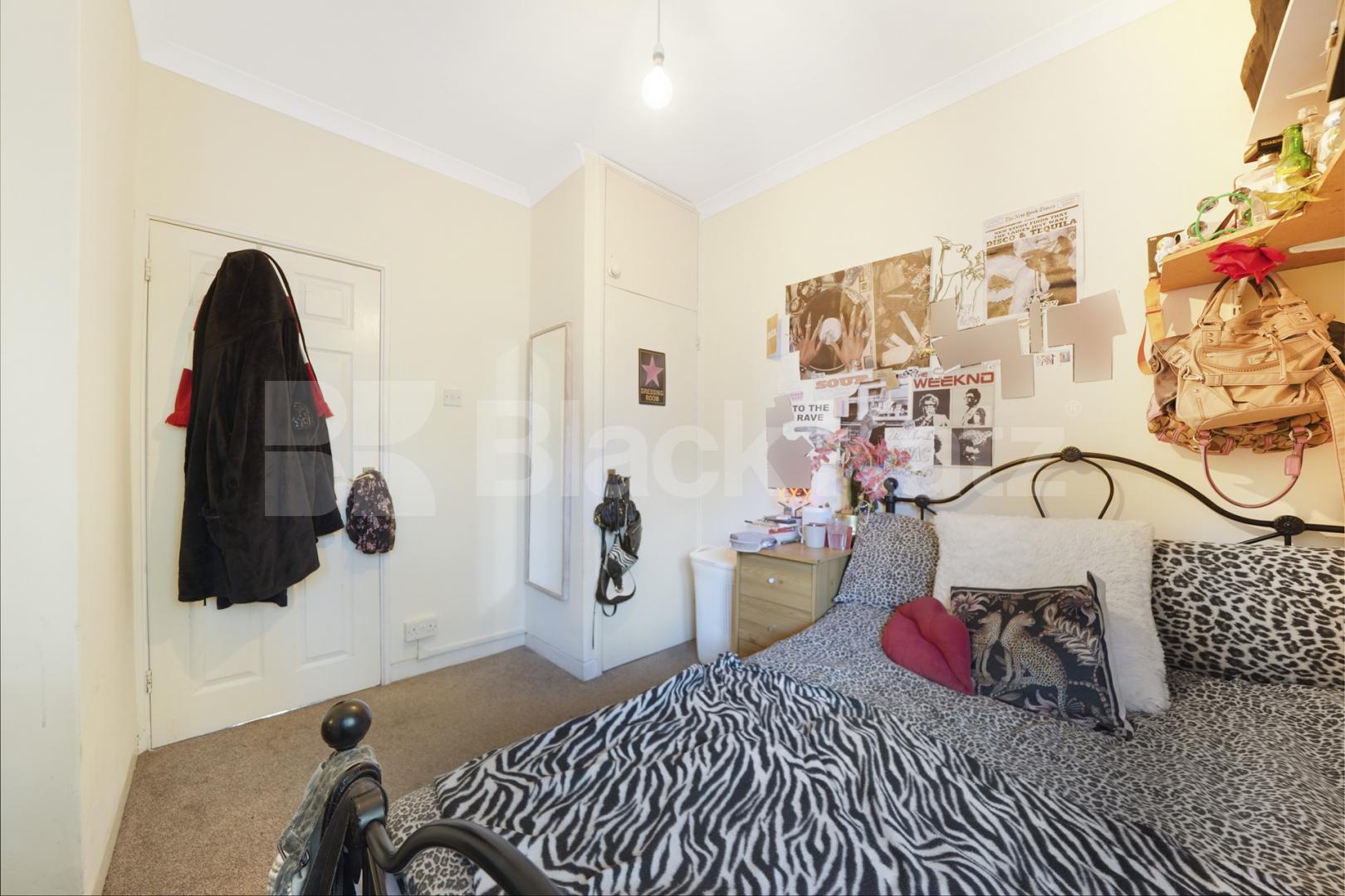Bright & spacious du[plex apartment in the heart of Borough Greene House, Burbage Close, Borough 