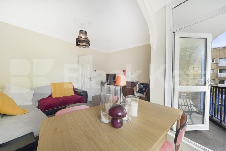 Bright & spacious du[plex apartment in the heart of Borough Greene House, Burbage Close, Borough 
