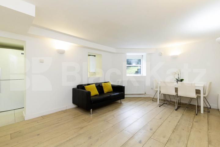 			2 Bedroom, 1 bath, 1 reception 			 Fairhazel Gardens, Fairhazel Mansions, NW6,  Fairhazel Mansions