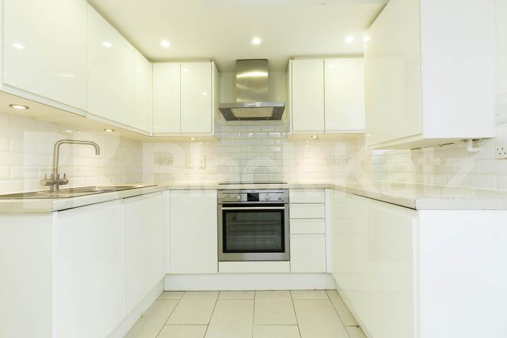 			2 Bedroom, 1 bath, 1 reception 			 Fairhazel Gardens, Fairhazel Mansions, NW6,  Fairhazel Mansions
