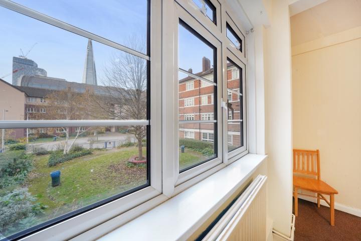 Bright one bedroom flat located in Tower Bridge, close to London Bridge Station St Olaves Estate, Druid Street, Tower Bridge / London Bridge