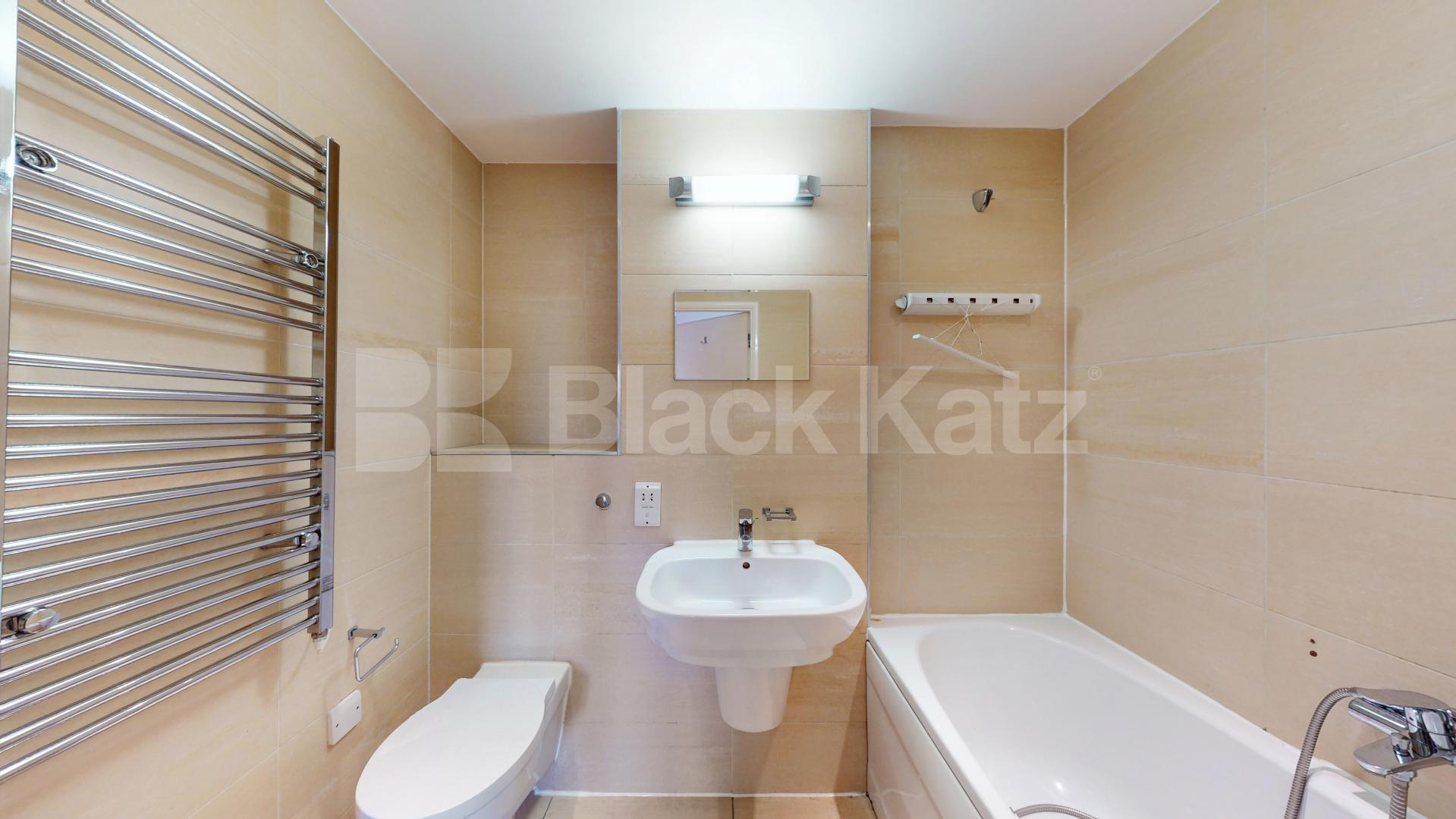 Modern contemporary two bed two bath within walking distance to Kings Cross York Way, Caledonian Road