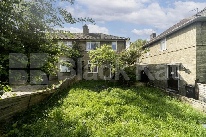 A rare and exciting opportunity to acquire this substantial freehold property si Sawley Road, Shepherds Bush, W12,  London