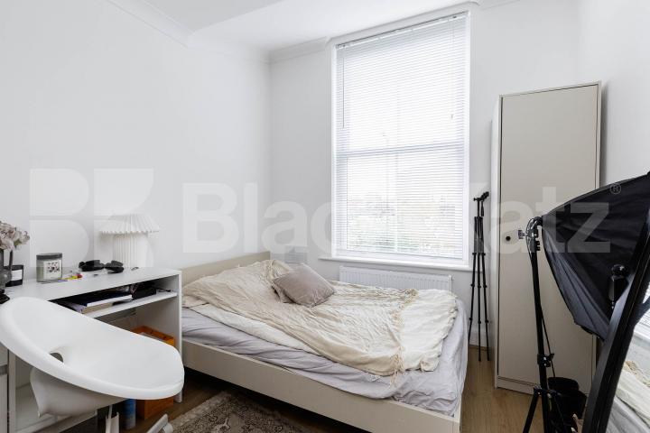 			3 Bedroom, 2 bath, 1 reception 			 Kilburn Lane, London, W9,  London