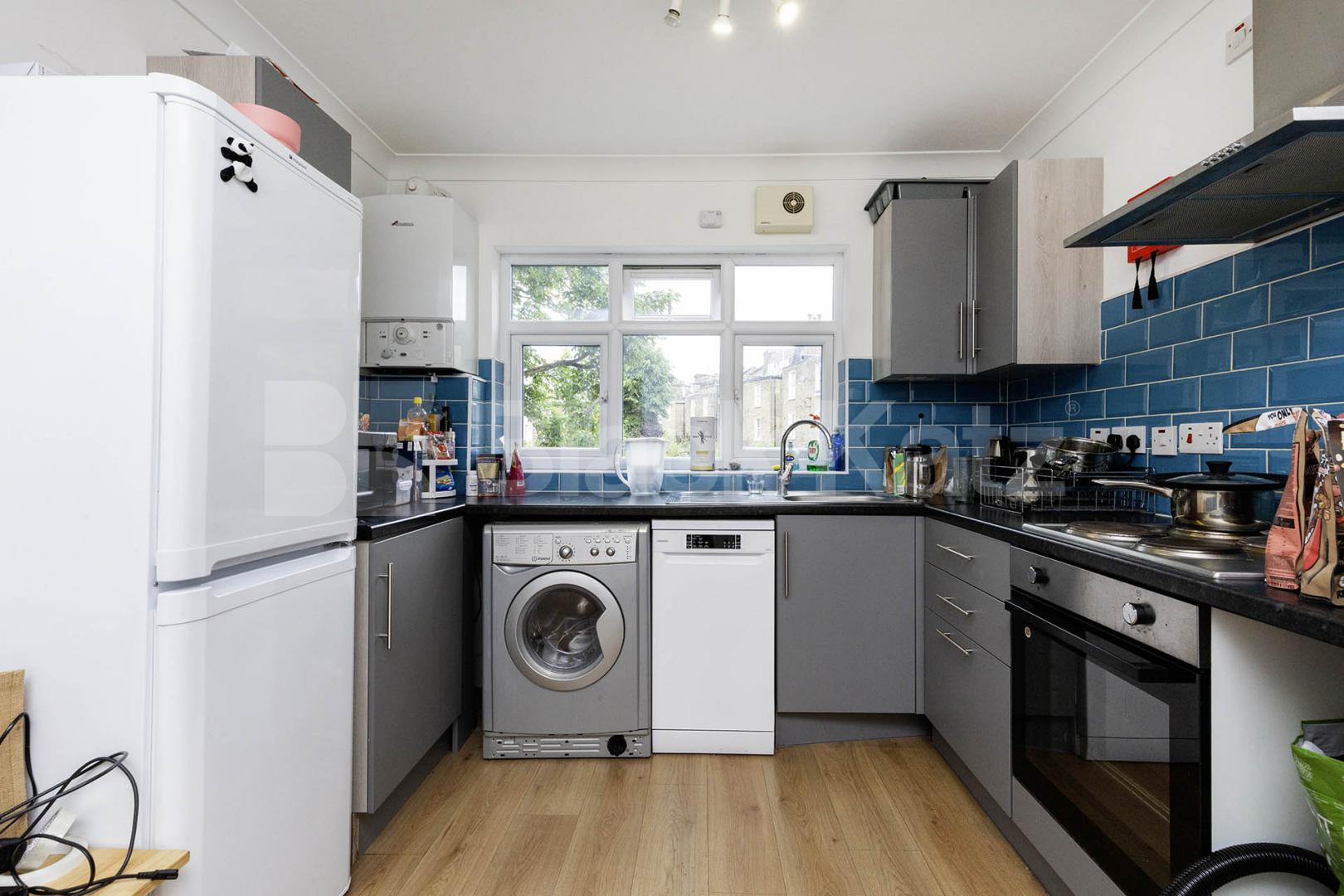 			3 Bedroom, 2 bath, 1 reception 			 Kilburn Lane, London, W9,  London