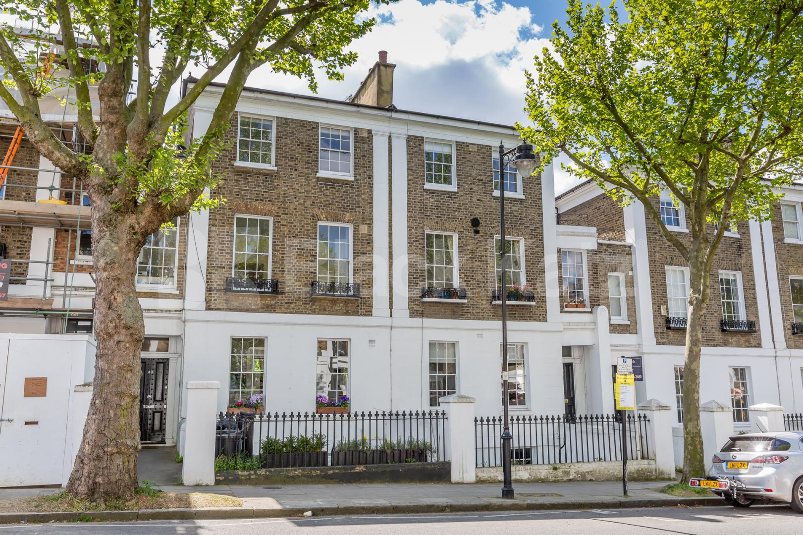 Charming top floor one bedroom flat with study in a conversion mins to tube! Richmond Avenue, Barnsbury Islington