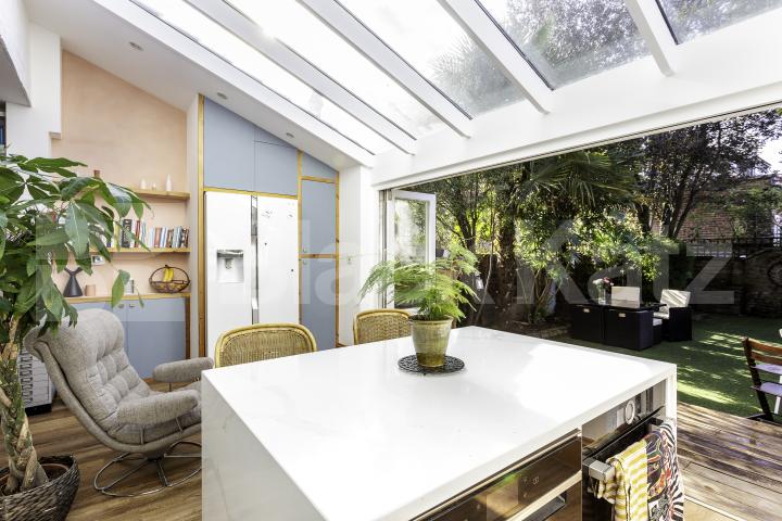 Beautifully renovated by the previous owner to a high modern standard, this impr Hamilton Road, London, NW10,  London