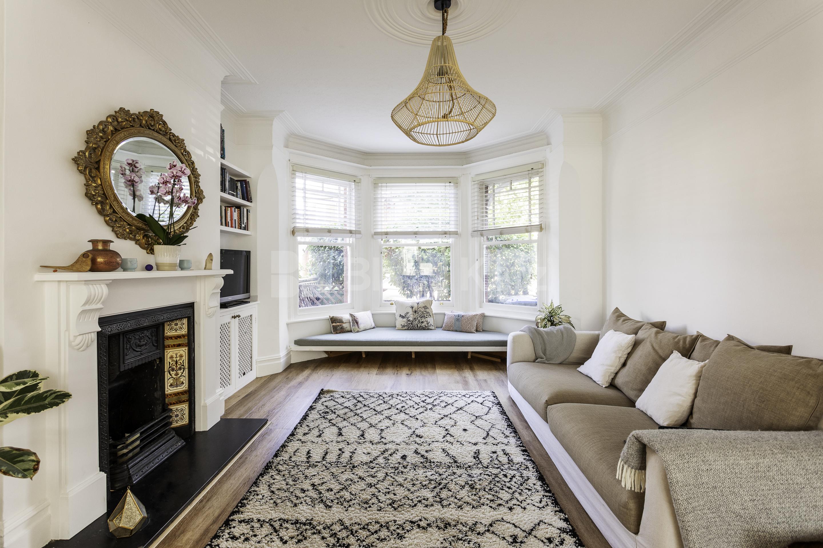 Beautifully renovated by the previous owner to a high modern standard, this impr Hamilton Road, London, NW10,  London NW10