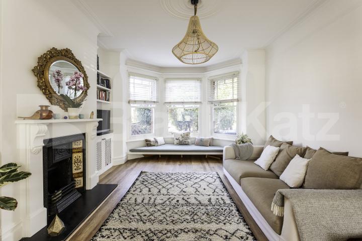Beautifully renovated by the previous owner to a high modern standard, this impr Hamilton Road, London, NW10,  London