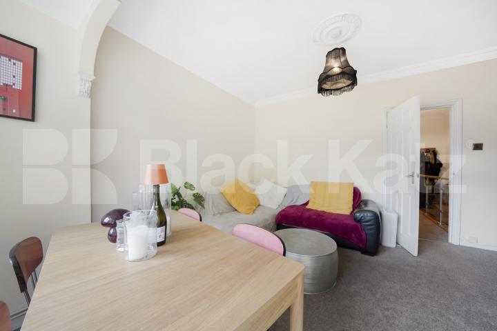 Bright & spacious du[plex apartment in the heart of Borough Greene House, Burbage Close, Borough 