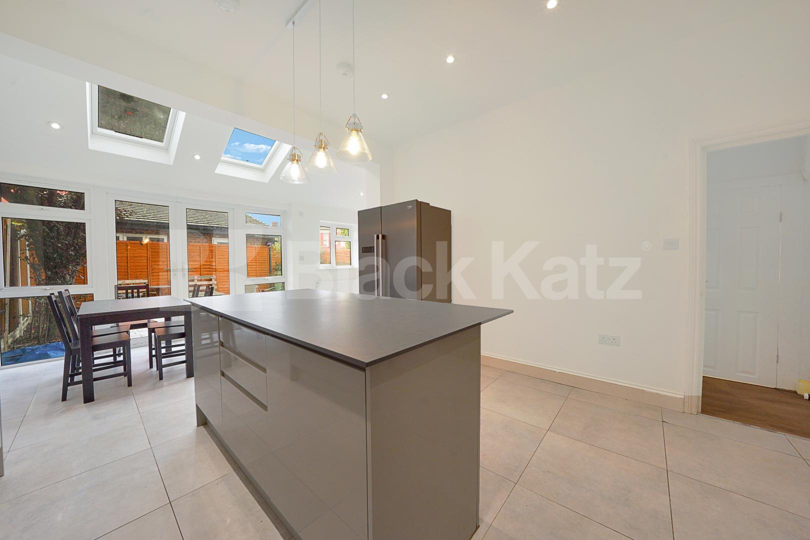 			5 Bedroom, 2 bath, 1 reception 			 Hamilton Road, Dollis Hill, NW10,  Dollis Hill