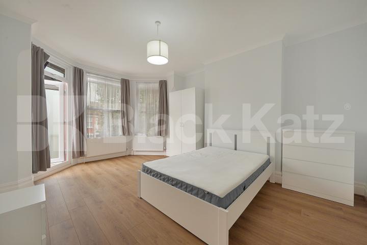			5 Bedroom, 2 bath, 1 reception 			 Hamilton Road, Dollis Hill, NW10,  Dollis Hill