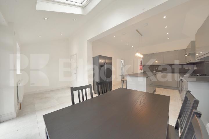 			5 Bedroom, 2 bath, 1 reception 			 Hamilton Road, Dollis Hill, NW10,  Dollis Hill