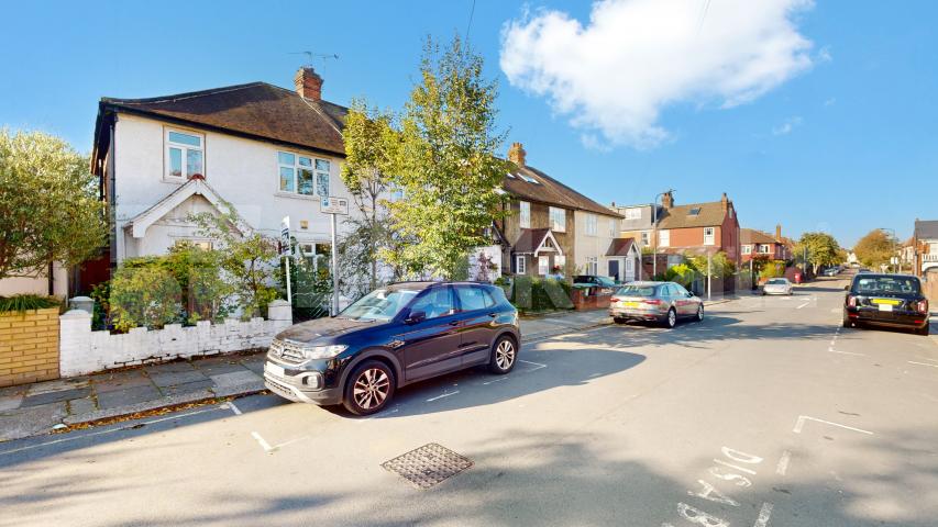 			1 Bedroom,  bath, 1 reception 			 Fleetwood Road, London, NW10,  London
