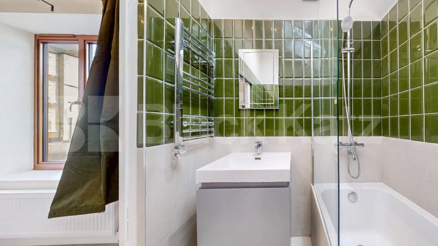 An exceptional opportunity to purchase a stunning, newly built three-bedroom, tw Gondar Gardens, West Hampstead, NW6,  London