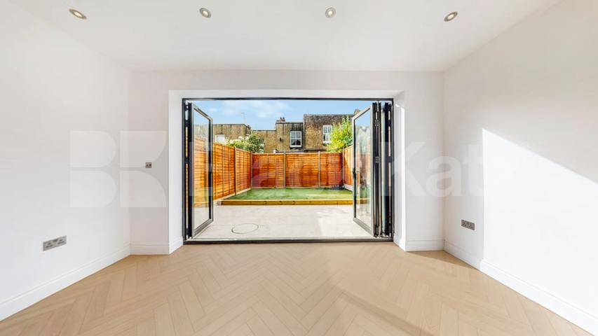 An exceptional opportunity to purchase a stunning, newly built three-bedroom, tw Gondar Gardens, West Hampstead, NW6,  London