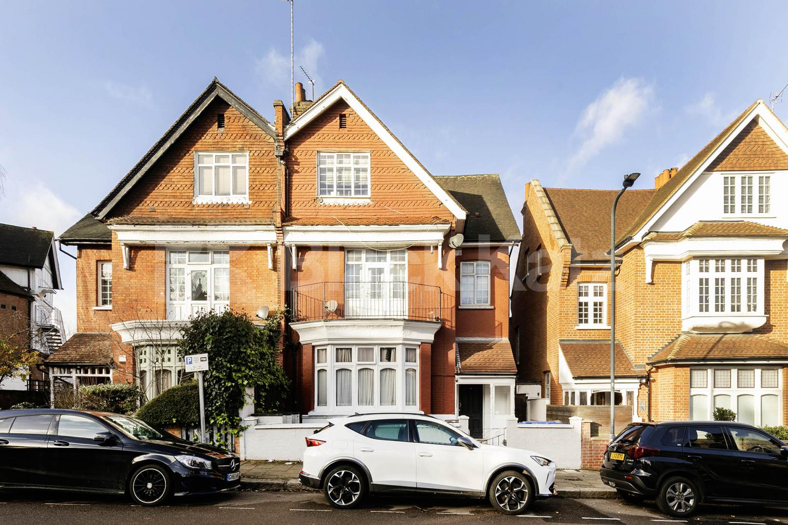 			1 Bedroom, 1 bath, 1 reception 			 Heathfield Park, London, NW2,  London