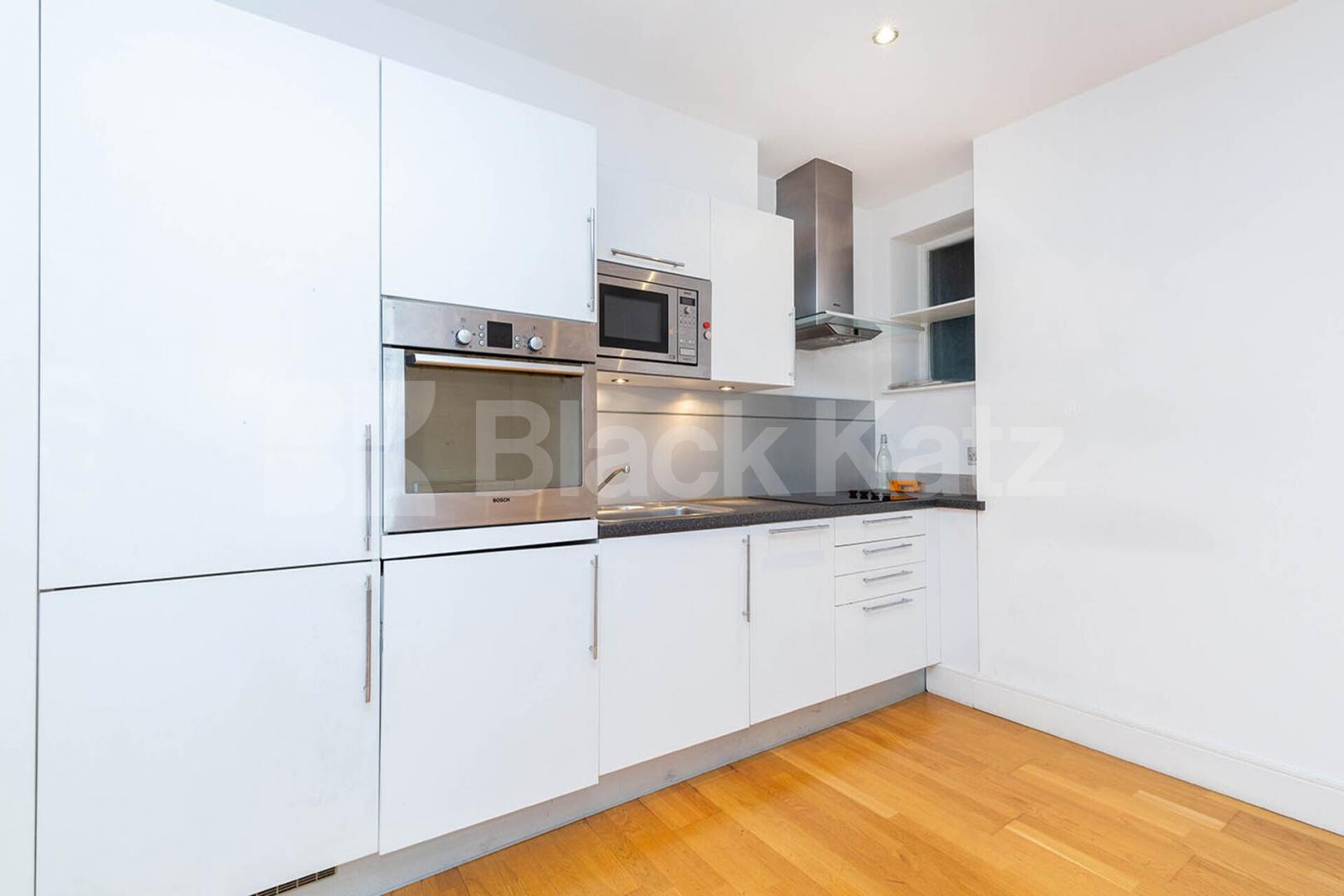 Bright One Bedroom Apartment with Modern Finish in the Heart of E8 Kingsland Passage, Dalston
