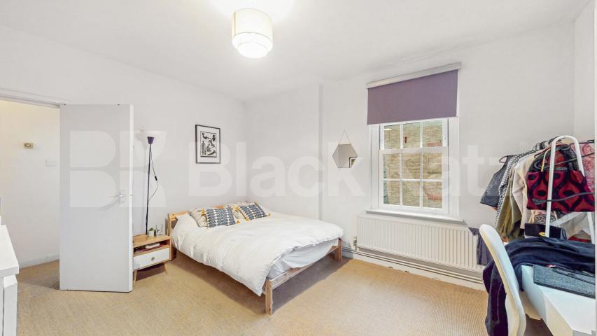 A well-presented three-bedroom apartment for sale in Hortensia House, Hortensia  Hortensia road, Chelsea, SW10,  Hortensia House Hortensia Road