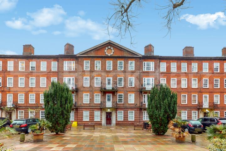 A well-presented three-bedroom apartment for sale in Hortensia House, Hortensia  Hortensia road, Chelsea, SW10,  Hortensia House Hortensia Road