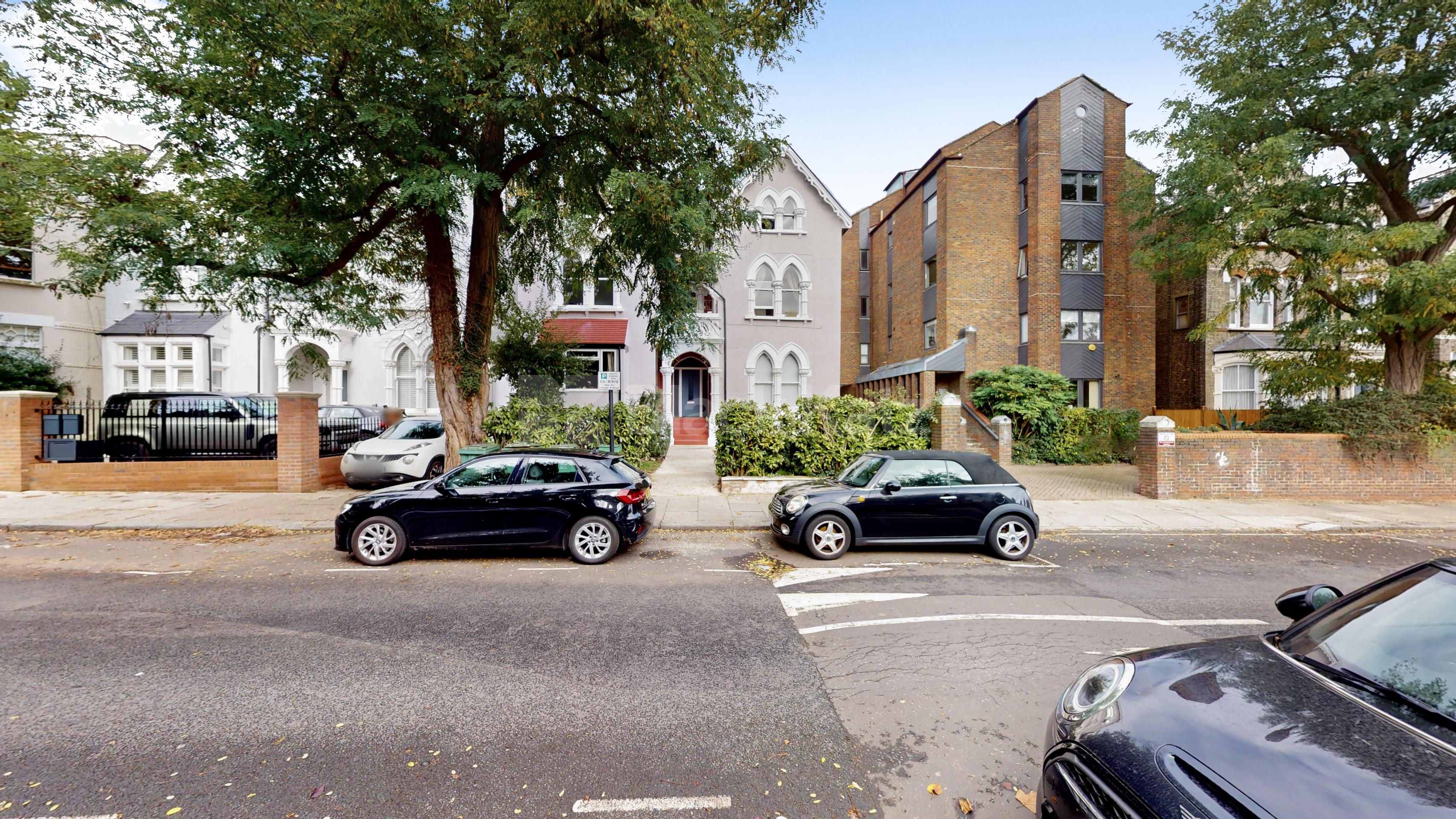 			1 Bedroom, 1 bath, 1 reception 			 Woodchurch Road, London, NW6,  London NW6