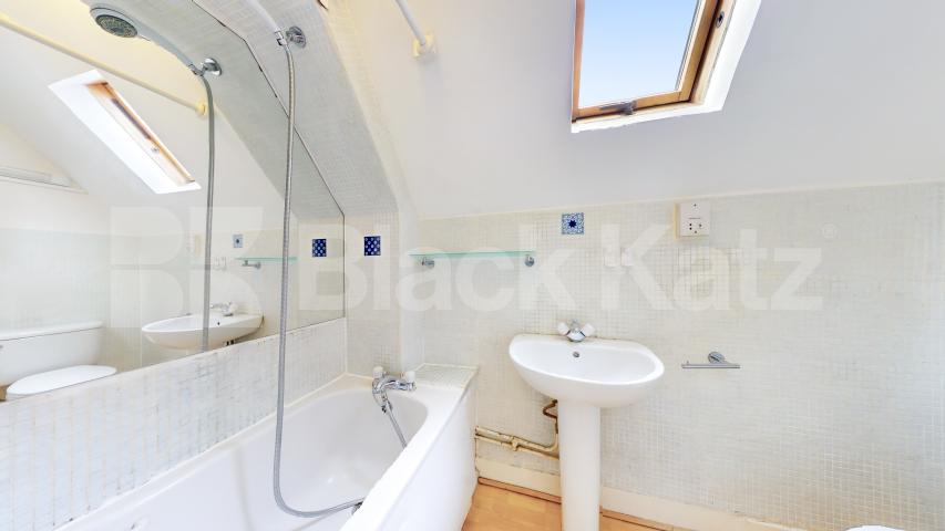 			1 Bedroom, 1 bath, 1 reception 			 Woodchurch Road, London, NW6,  London