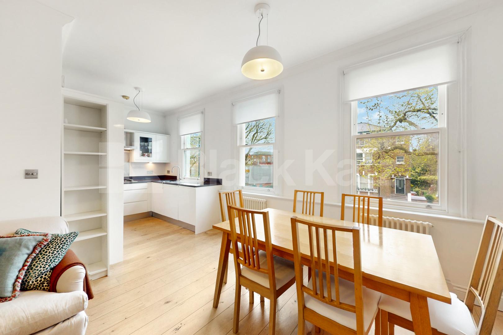 Stunning 2 bed within a period house mins to tube ! Hillmarton Road, Hillmarton Conservation Area