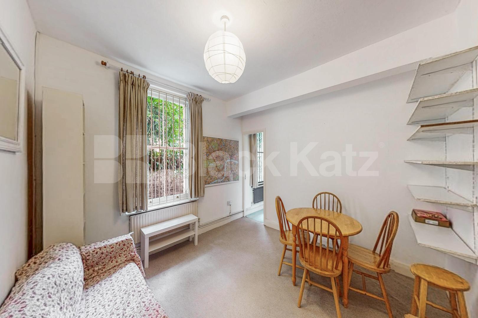 Superbly located over looking the tranquil Newington Gardens  Trinity House, Bath Terrace, Borough / Elephant and Castle
