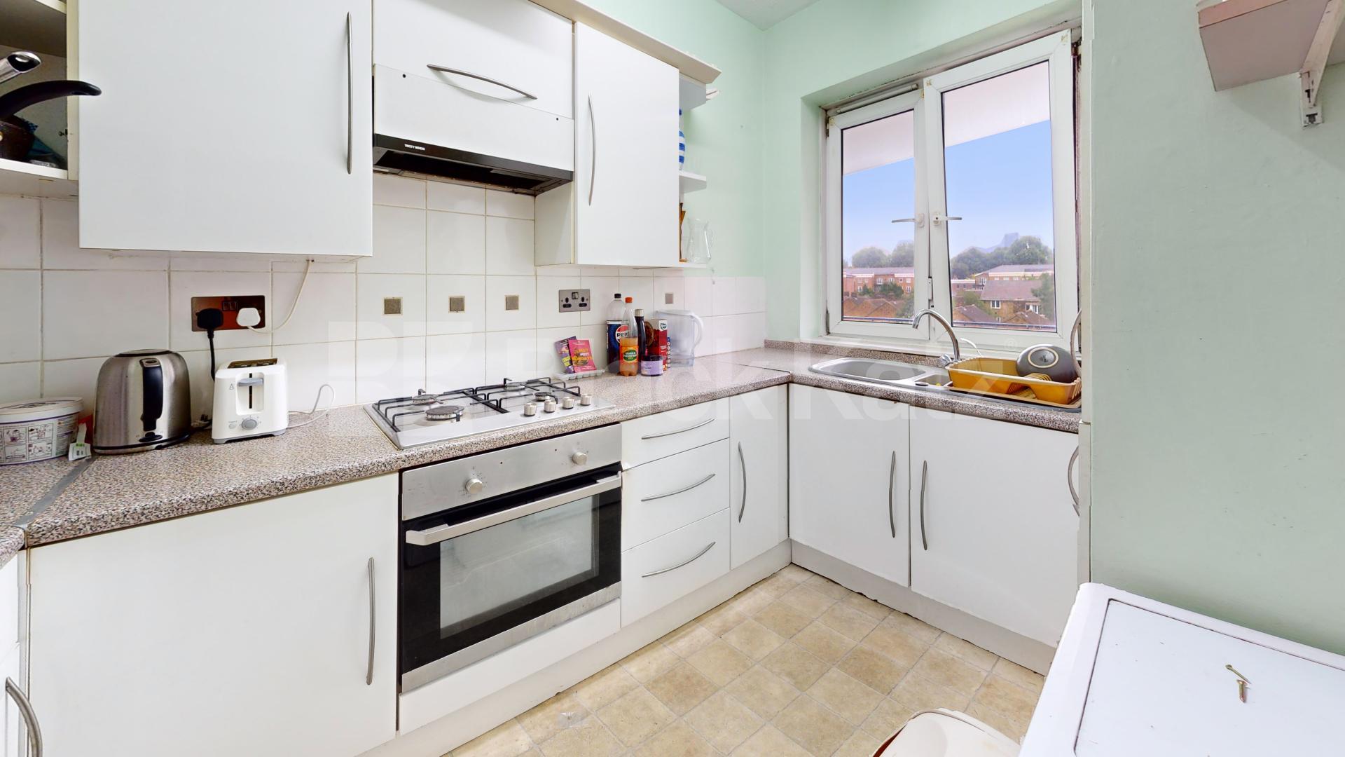 Bright & spacious du[plex apartment in the heart of Borough Greene House, Burbage Close, Borough 