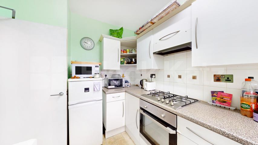 Bright & spacious du[plex apartment in the heart of Borough Greene House, Burbage Close, Borough 
