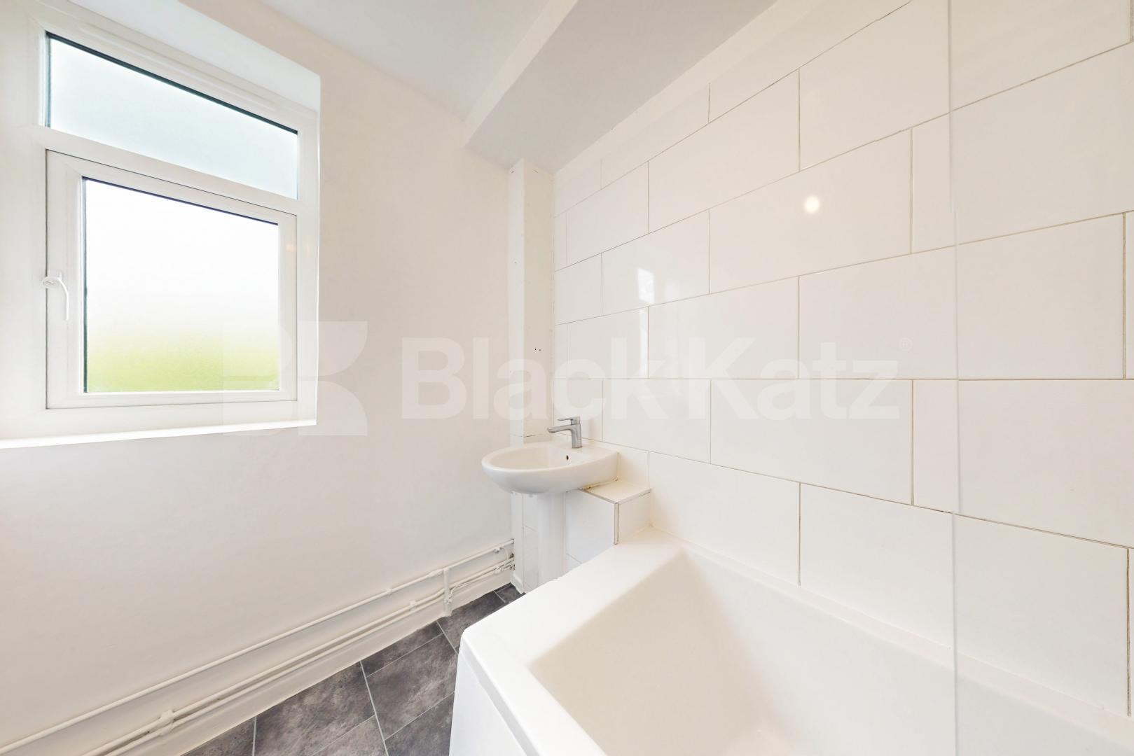 Bright and airy two bedroom flat is stylish block close two amenities Sudbury Court, Allan Edwards Drive, Stockwell / Nine Elms
