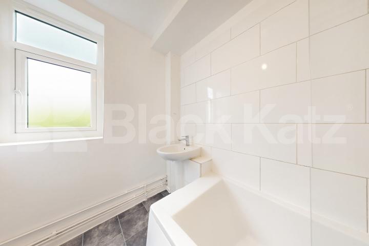 Bright and airy two bedroom flat is stylish block close two amenities Sudbury Court, Allan Edwards Drive, Stockwell / Nine Elms