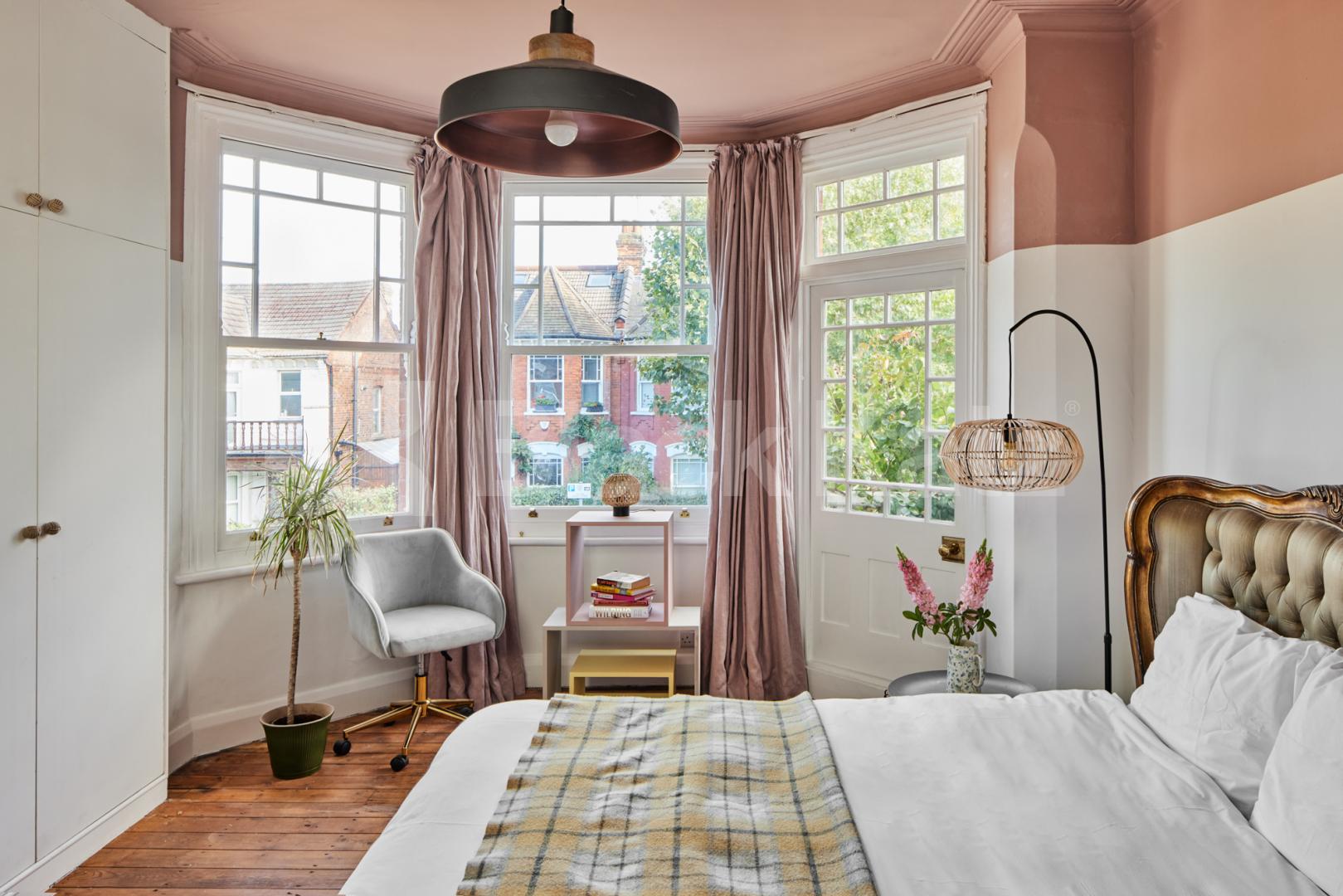 Beautifully renovated by the previous owner to a high modern standard, this impr Hamilton Road, London, NW10,  London