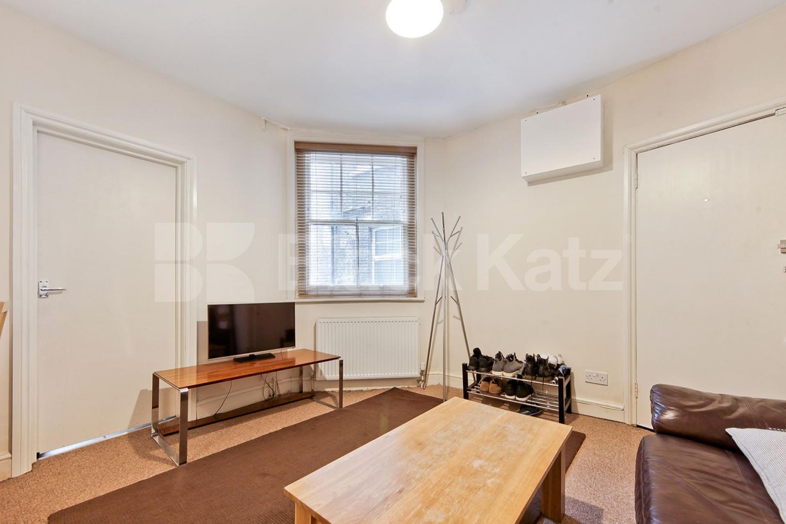 Centrally located one bedroom ground floor apartment in a period building Union Street, Southwark