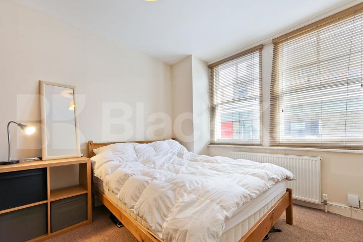 Centrally located one bedroom ground floor apartment in a period building Union Street, Southwark