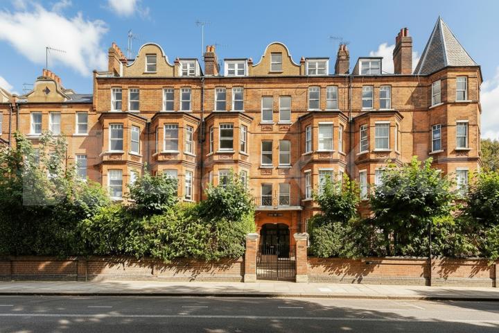 A beautifully presented and exceptionally spacious two-bedroom apartment located Fairhazel Gardens, Fairhazel Mansions, NW6,  Fairhazel Mansions