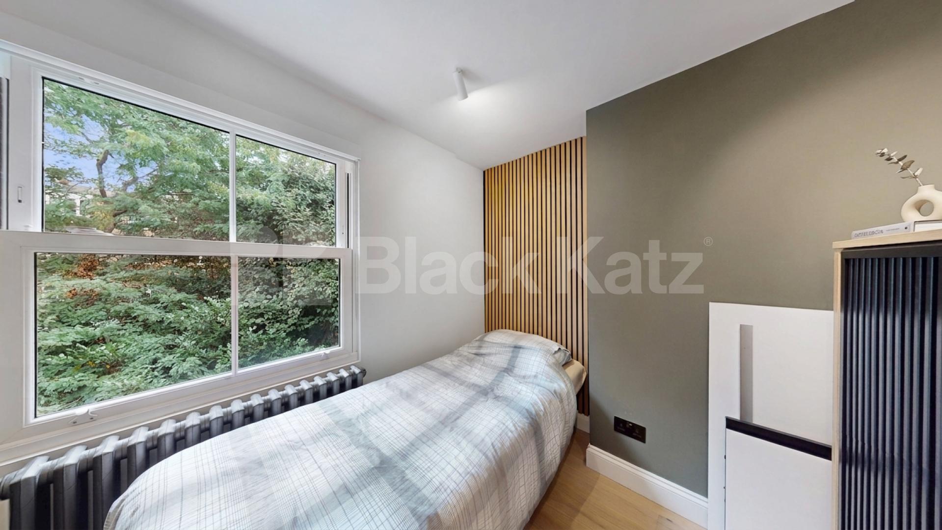 £1000 towards your moving costs.Situated on the sought-after Dennington Road, N Dennington Park Road, West Hampstead, NW6 (£1000 towards your moving costs),  London