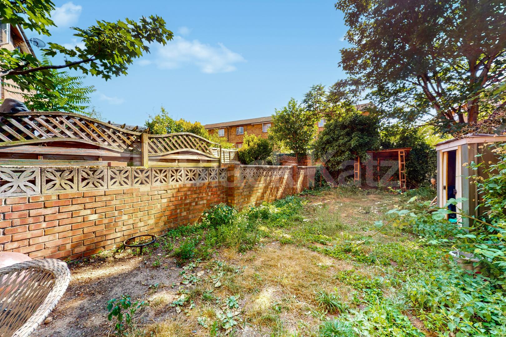 Centrally located terraced house with private garden Hampton Street, Elephant and Castle