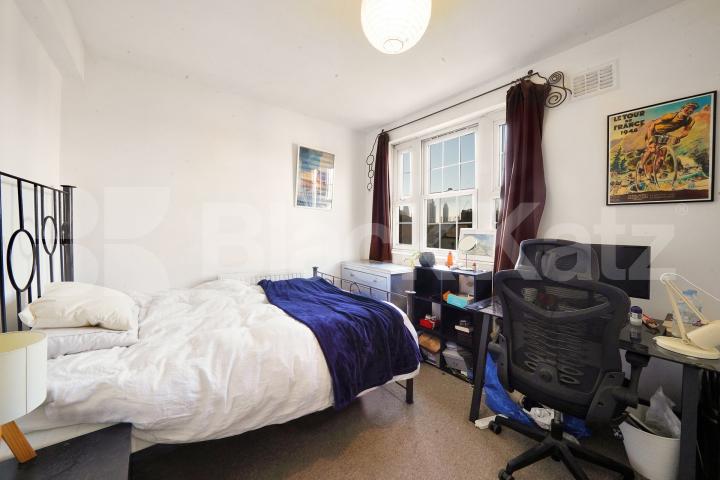 			3 Bedroom, 0 bath, 1 reception 			 Doddington Grove, Kean House Doddington Grove, SE17,  Kean House Doddington Grove