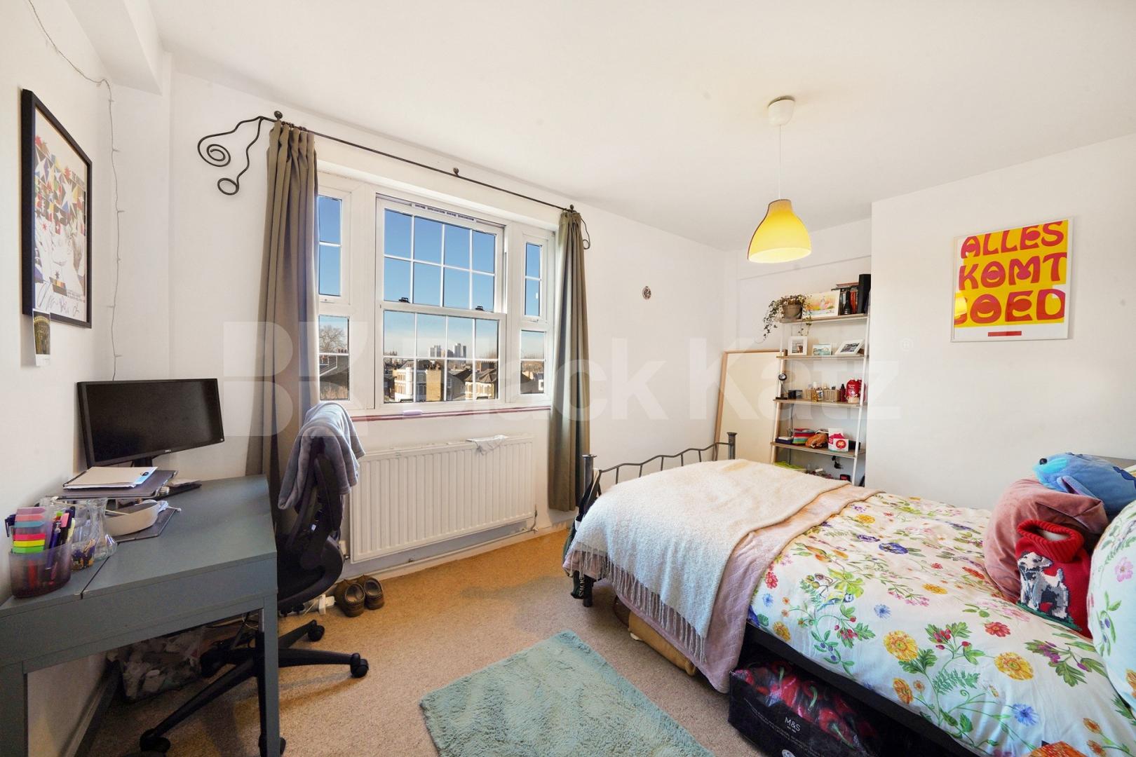 			3 Bedroom, 0 bath, 1 reception 			 Doddington Grove, Kean House Doddington Grove, SE17,  Kean House Doddington Grove