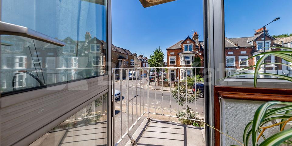 			Great Location!, 2 Bedroom, 1 bath, 1 reception Flat			 Church Lane, Crouch End / Hornsey