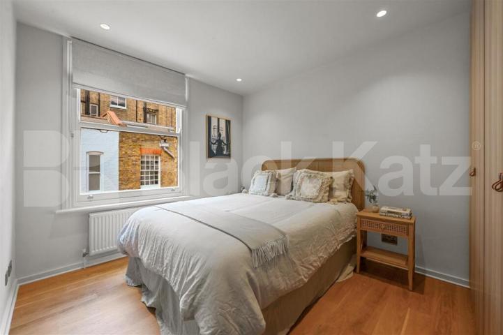 Stunning two bed two bath in Marylebone and walking distance to Regents Park Bingham Place, Marylebone