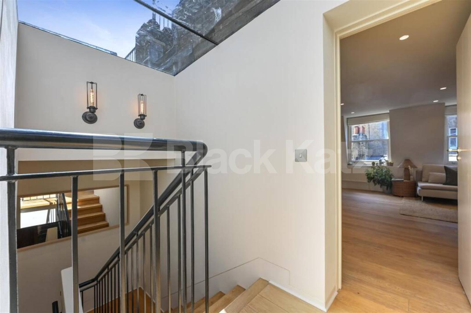 Stunning two bed two bath in Marylebone and walking distance to Regents Park Bingham Place, Marylebone