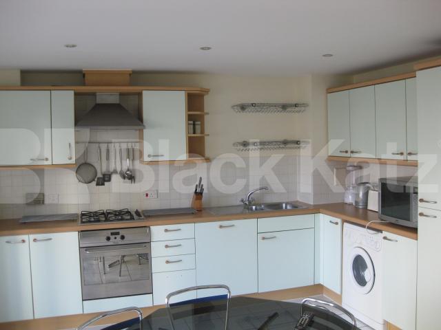 			UNDER OFFER, 4 Bedroom, 1 bath, 1 reception House			 Jamestown Way, CANARY WHARF