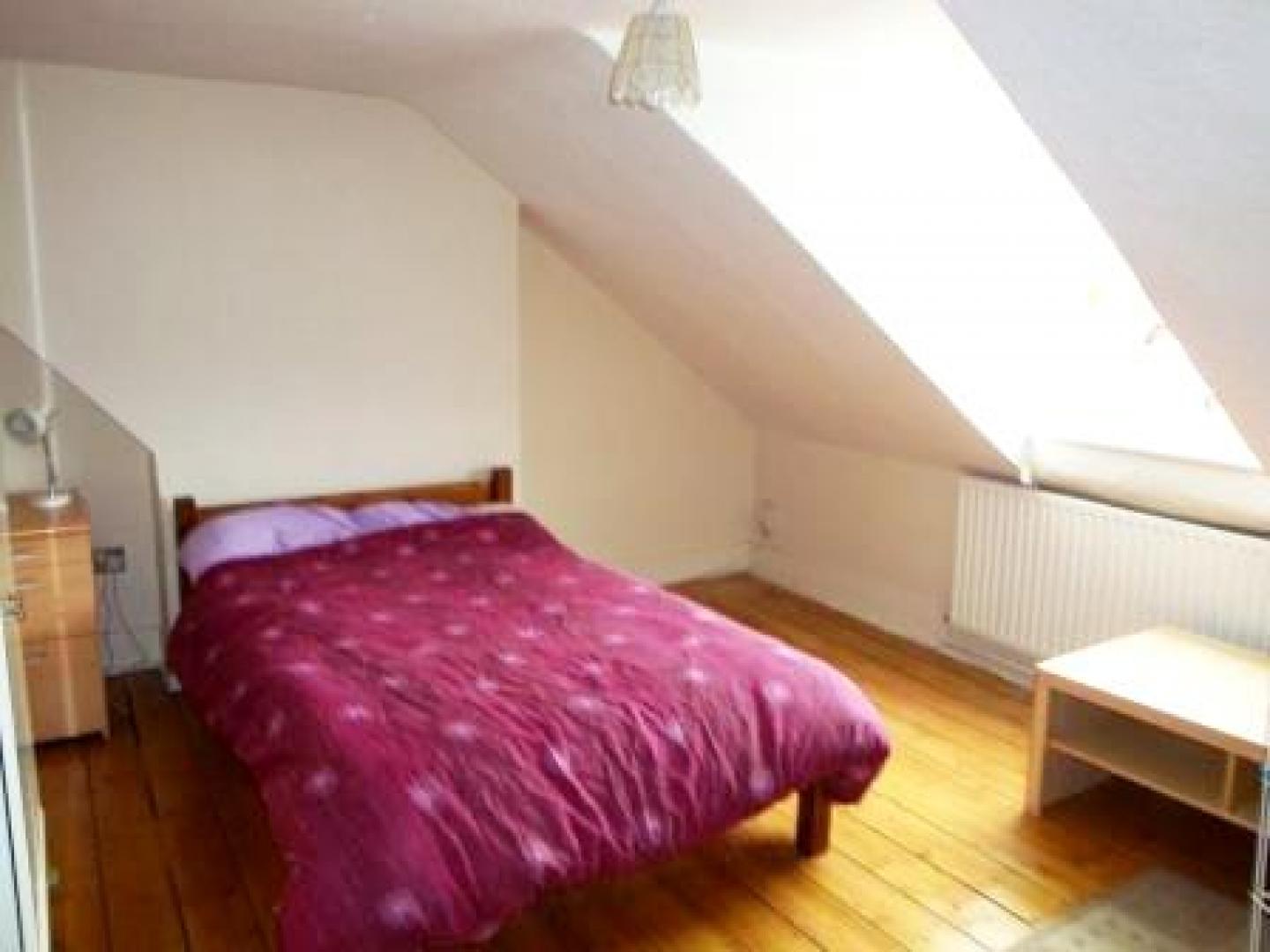 			NEW INSTRUCTION, 3 Bedroom, 1 bath, 1 reception Flat			 Ravenshaw Street, WEST HAMPSTEAD