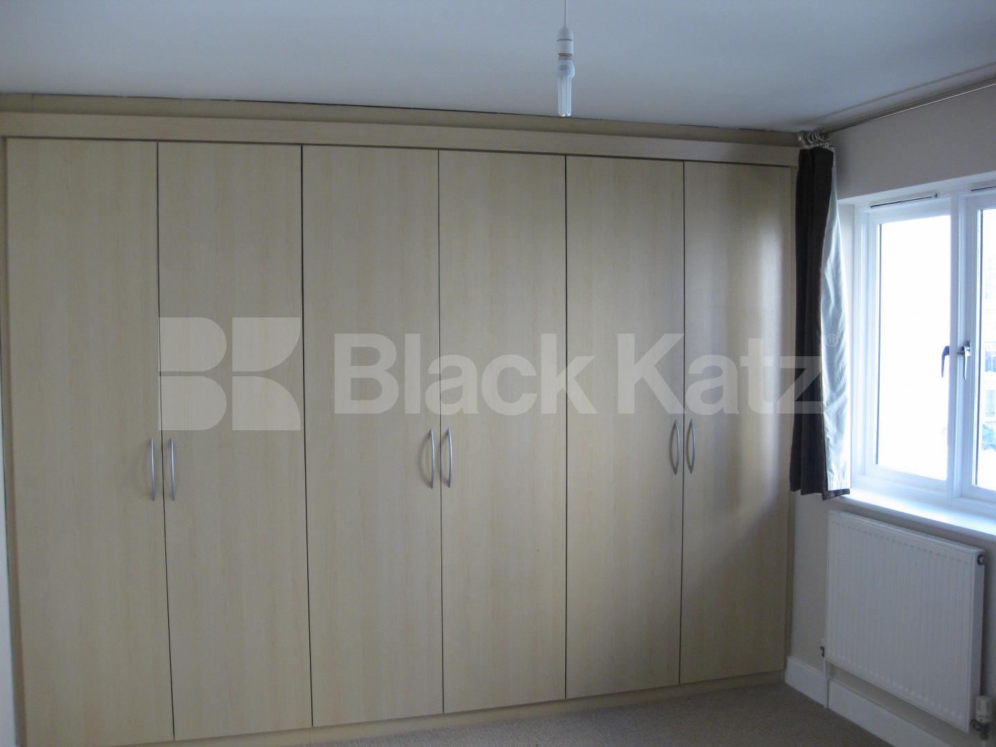 			UNDER OFFER, 4 Bedroom, 1 bath, 1 reception House			 Jamestown Way, CANARY WHARF