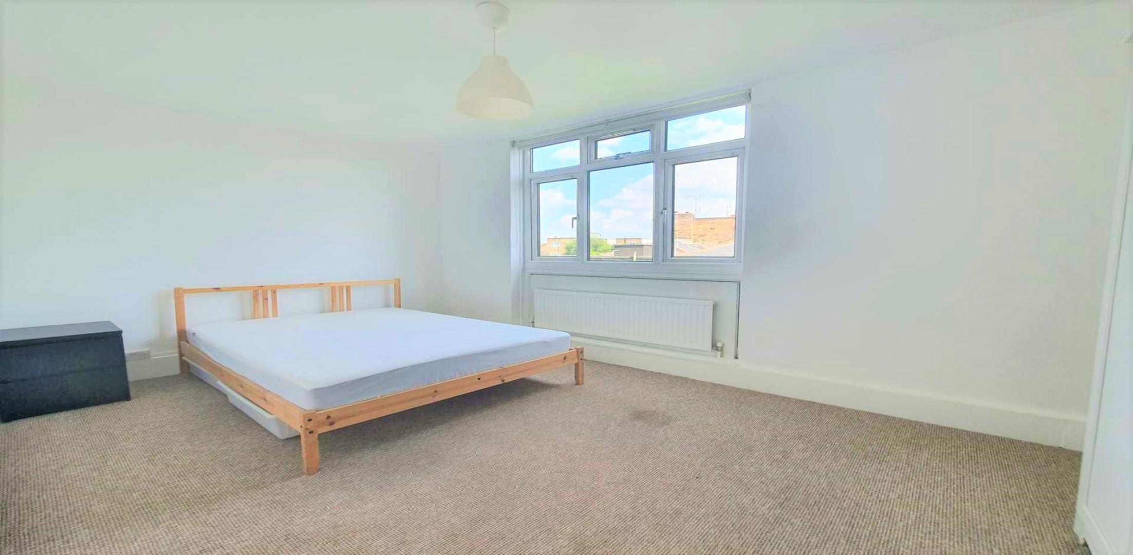 			3 Bedroom, 2 bath, 1 reception Flat			 Maitland Park Road, CHALK FARM NW3