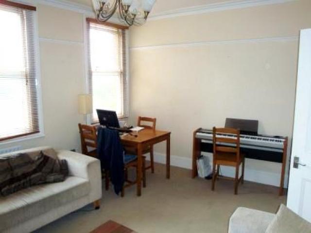 			NEW INSTRUCTION, 3 Bedroom, 1 bath, 1 reception Flat			 Ravenshaw Street, WEST HAMPSTEAD