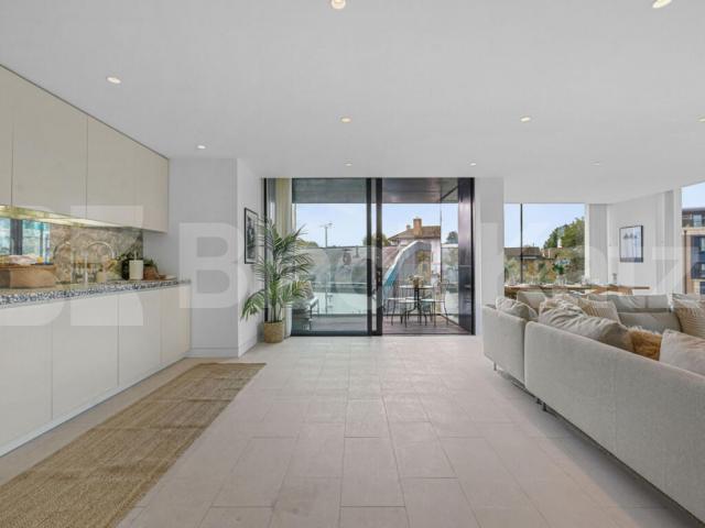 Stunning luxury 3 bed 2 bath modern development by Regents Park Lattitude House, Oval Road, Regents Park / Camden