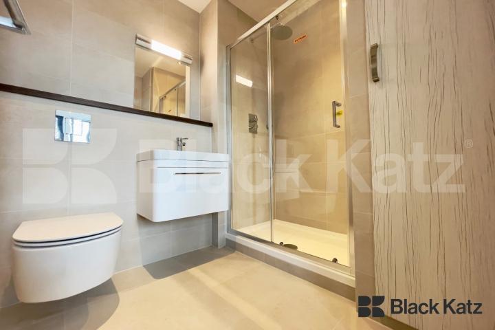Size, quality & location + Concierge service & gym facilities The Ceramic Building - Newington Causeway , Borough